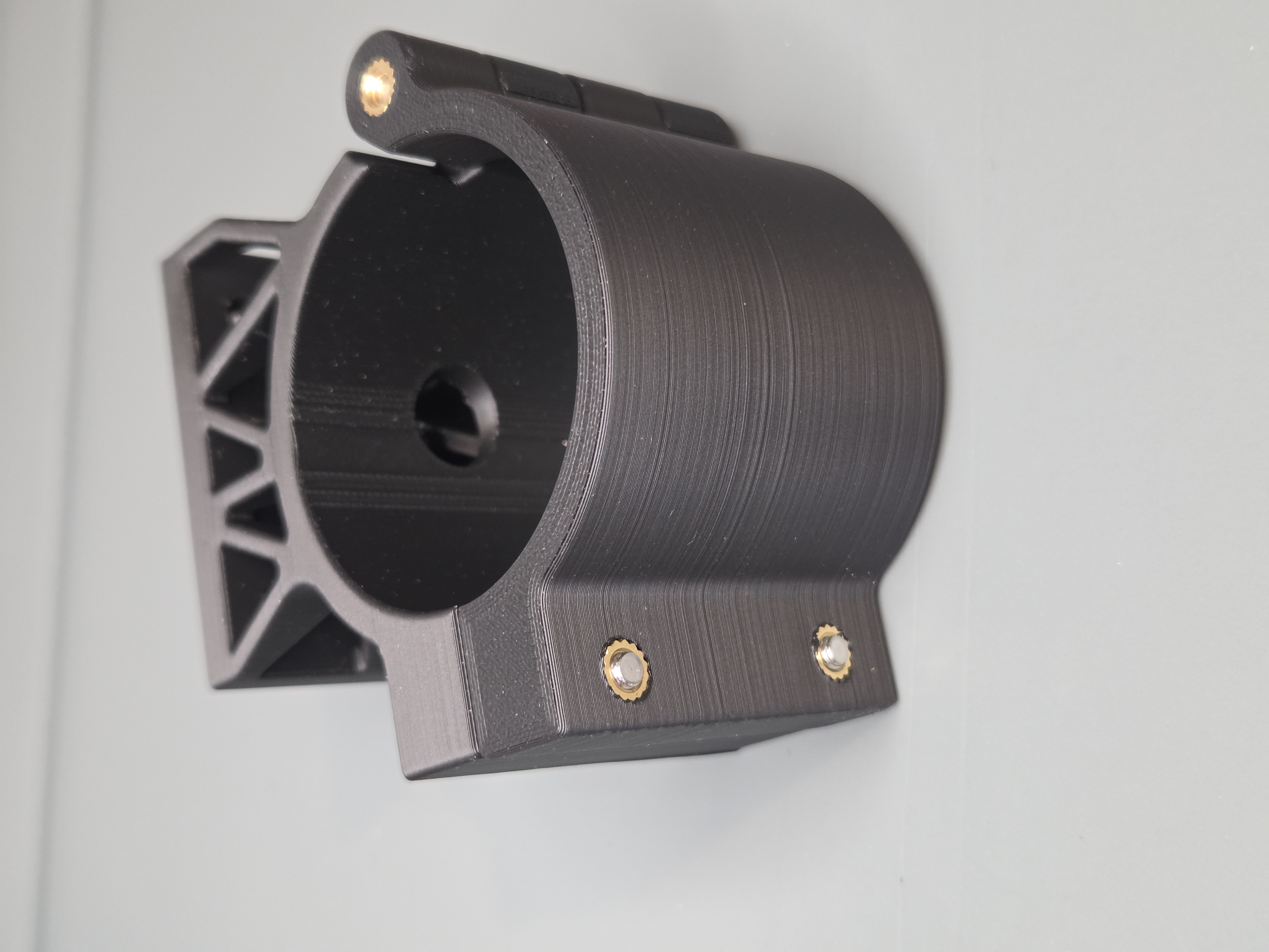 Universal 2-inch clamp mount with topology-optimized truss webbing and brass heat-set inserts